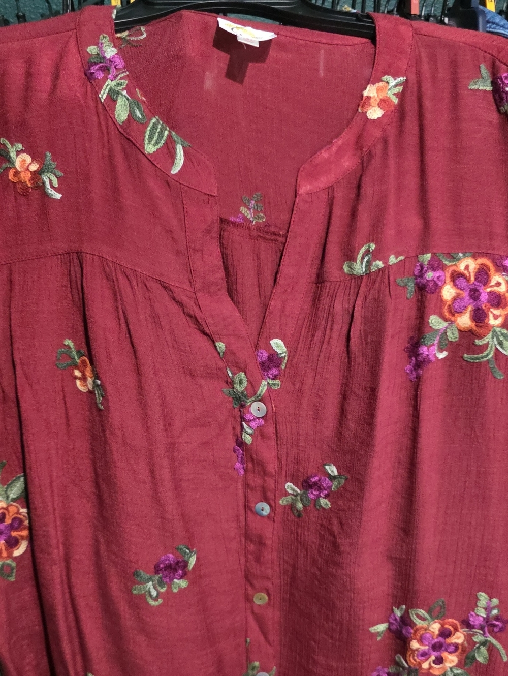 FIG AND FLOWER BURGANDY EMBROIDERED TOP